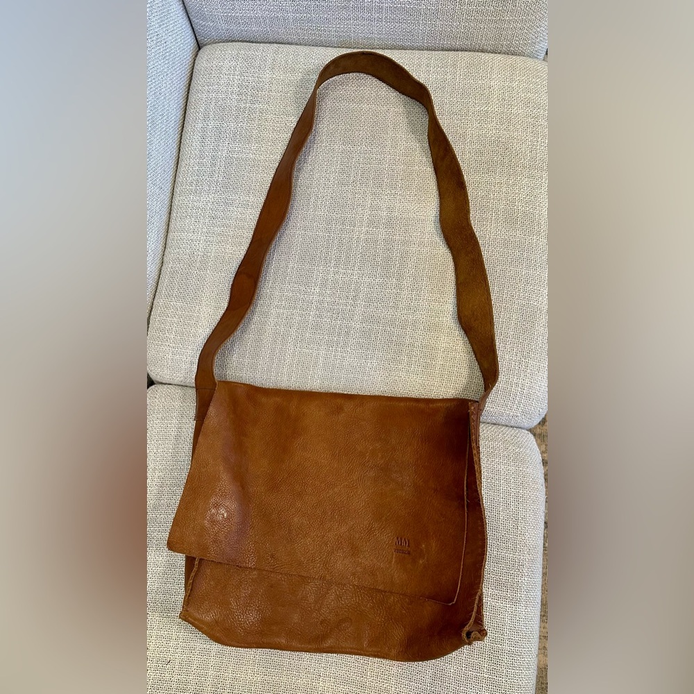 Venetian Tan Leather Messenger Bag